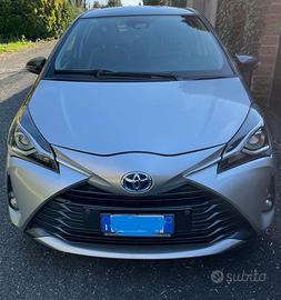 Yaris 1.5h Y20 Bi Tone (full hybrid)