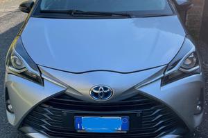 Yaris 1.5h Y20 Bi Tone (full hybrid)