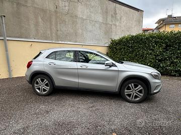 Mercedes GLA 180 diesel - 206000 km
