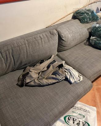 Divano letto ikea di 6 anni con federe di ricambio