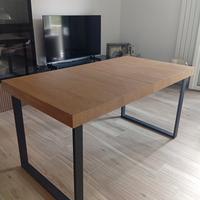 Tavolo in legno rovere 