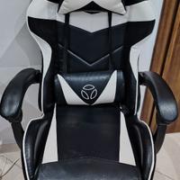 Sedia gaming momo design