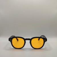 Occhiali da sole modello Moscot