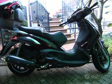 Piaggio Beverly 500 cc.