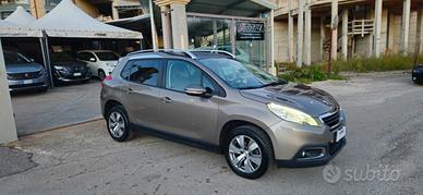 Peugeot 2008 BlueHDi 100cv Allure