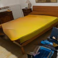 Letto matrimoniale in legno