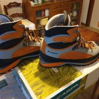 Scarponi trekking Scarpa