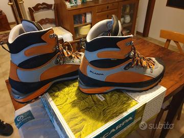 Scarponi trekking Scarpa