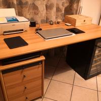 Scrivania grande