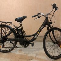 Bici eletttica pedalata assistita