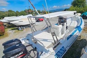 Gommone Asso 25 con 2 motori Suzuki 4t