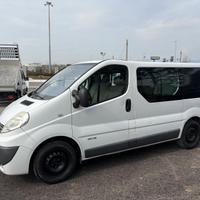 RENAULT TRAFIC - 6 POSTI - 2.000 CC -