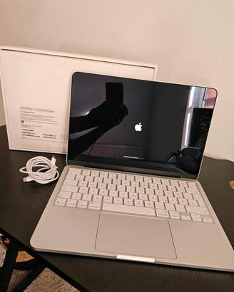 MacBook Neo 8 GB / 512 GB