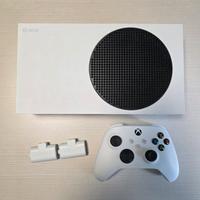 Xbox Series S + 2 Pack Batterie Ricaricabili