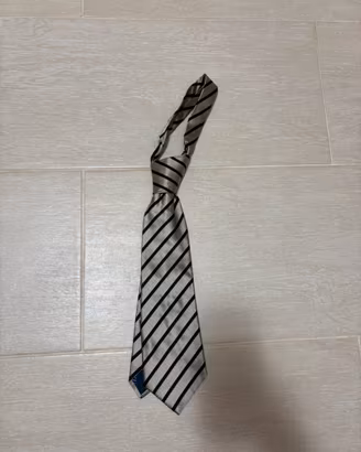 Cravatta Altea Milano 100% seta grigio argento