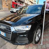 Audi Q3 2.0 TDI 120 CV S-LINE