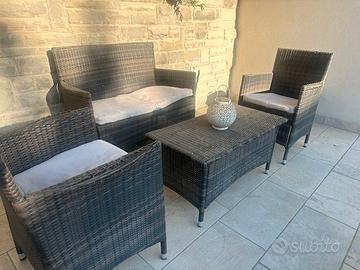 Set giardino divano poltrona e tavolino