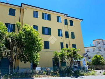 3 LOCALI A MONTOPOLI DI SABINA