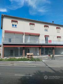 LOCALI BAR-RISTORANTE in Sissa PR