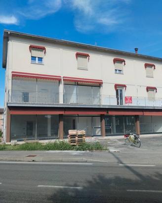 LOCALI BAR-RISTORANTE in Sissa PR