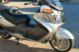 Suzuki Burgman 650