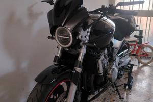 moto honda hornet 