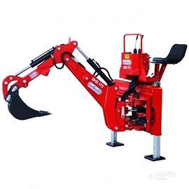 Retroescavatore per trattore