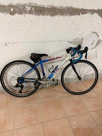 Bico da corsa bambino