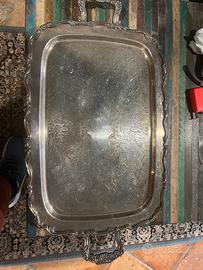 Vassoio vittoriano placcato in argento