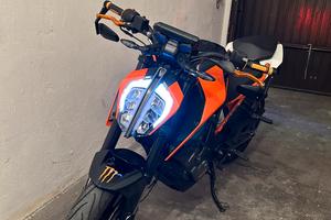 Ktm duke 125