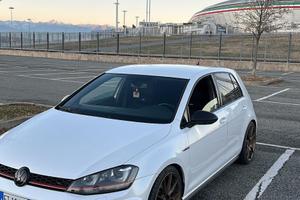 Volkswagen Golf GTI 2.0 220cv (Su Appuntamento)