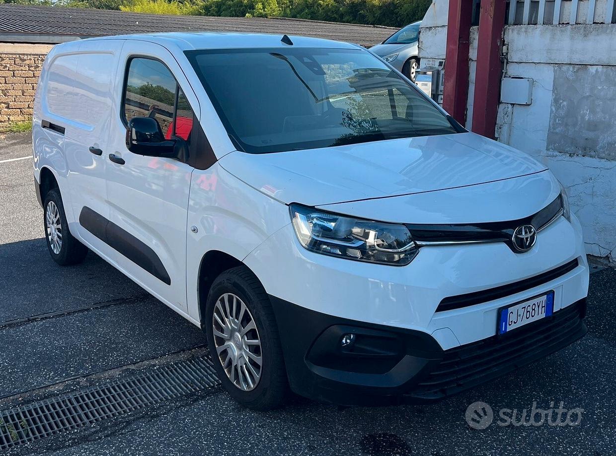 TOYOTA Proace City