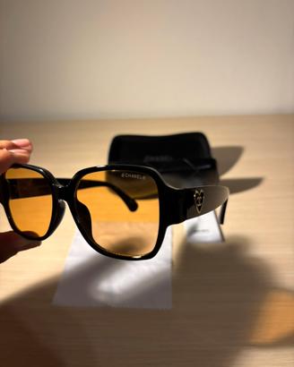 Occhiali da sole CHANEL Neri Lenti Gialle cuore