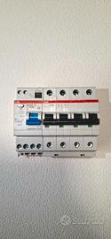 Interruttore Magnetotermico Differenziale ABB 4P 3