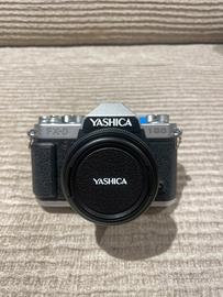 Yashica FX-D100 fotocamera digitale Vintage