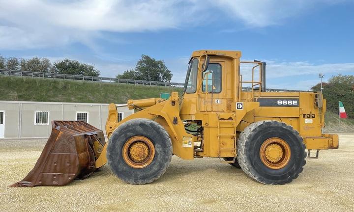 Pala gommata - CAT 966 E