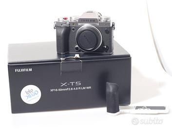 FOTOCAMERA DIGITALE MIRRORLESS FUJI X-T5. CORPO.