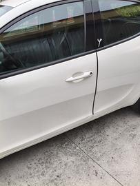 risparmiosa Lancia Ypsilon 