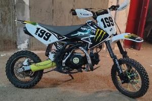 Pit bike 