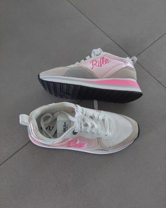 Sneakers RIFLE 