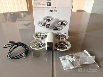 DJI NEO - usato solo due volte completo di scatola
