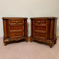 Comodini classici in legno