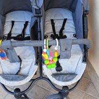 Passeggino gemellare leggero
