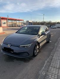 GOLF 8 2.0 150cv