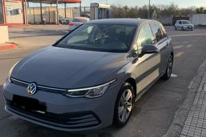 GOLF 8 2.0 150cv