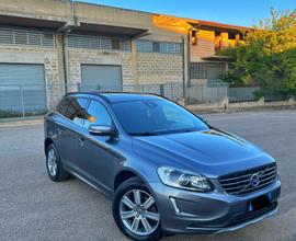 Volvo xc60 AWD D4 2016 geartronic summon