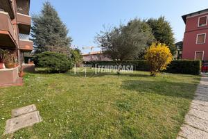 BILOCALE A POCHI PASSI DAL LAGO