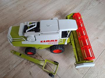 Bruder Mietitrebbia Class Lexion 480