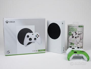 Xbox Series S + 2 controller + Docking Station