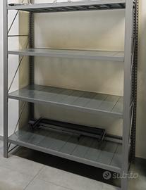 arredamento negozio scaffale 
